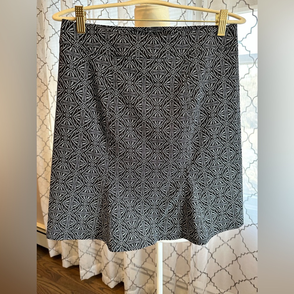 Ripskirt Hawaii Black and White Wrap Skirt